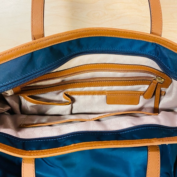 Michael Kors Handbag - Picture 3 of 3